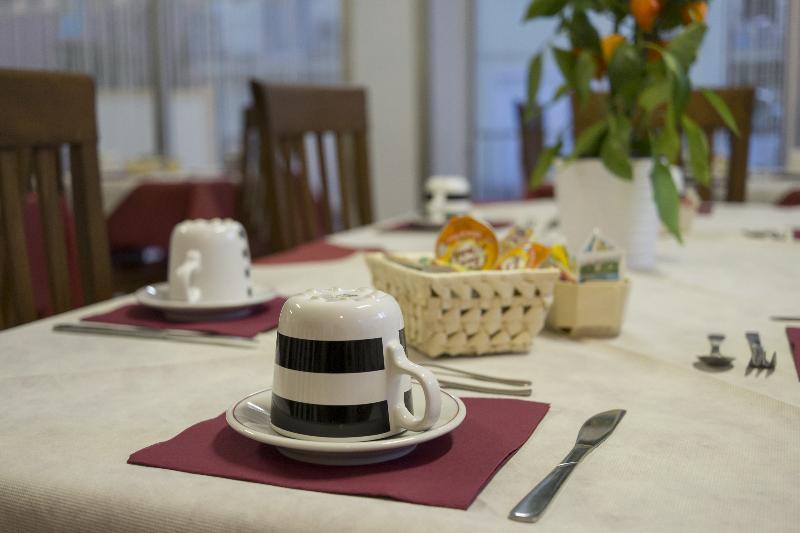 Hotel Lagomaggio Rimini Buitenkant foto