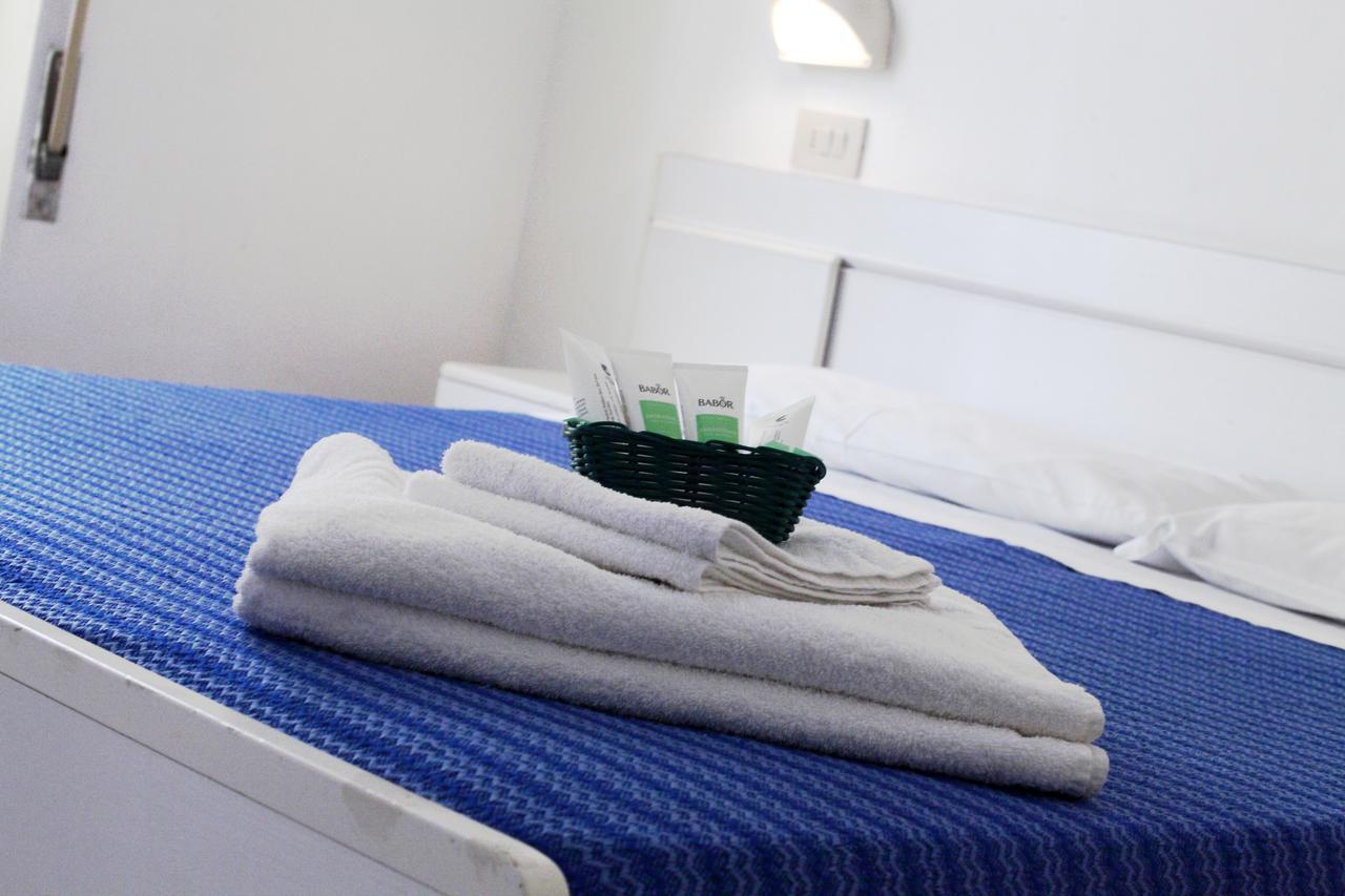 Hotel Lagomaggio Rimini Buitenkant foto