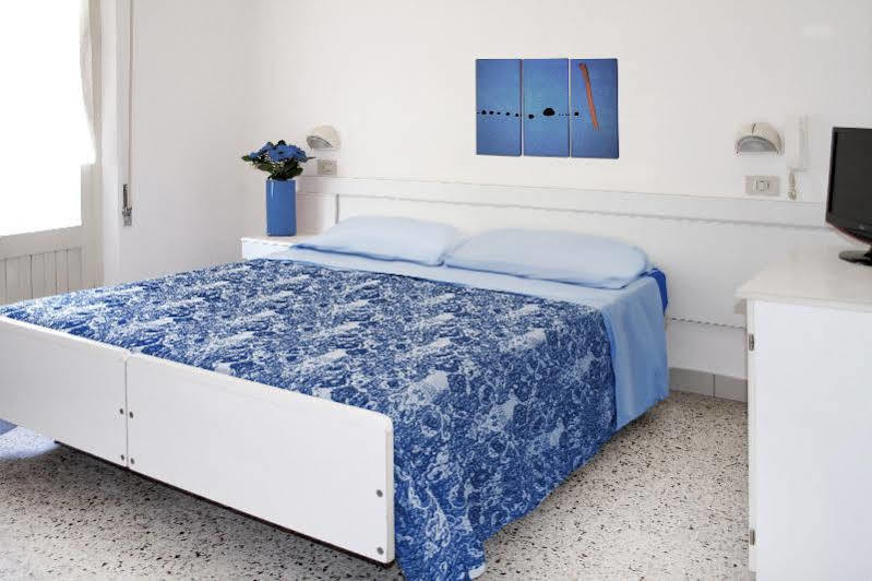 Hotel Lagomaggio Rimini Buitenkant foto