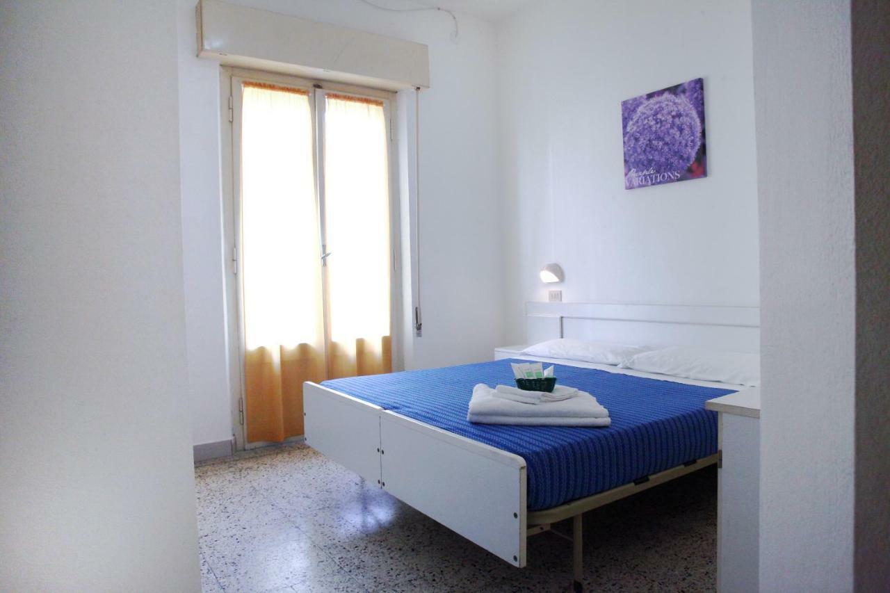 Hotel Lagomaggio Rimini Buitenkant foto